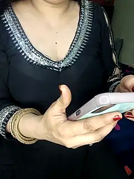 Snapshot of PRIYA_22 chatting on 10-15-25, 12:55 PRIYA 22 online show from 10-15-25, 12:55
