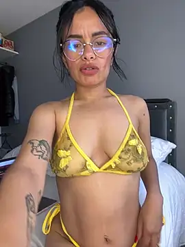 Melissa coch online show from 02-16-26, 03:52