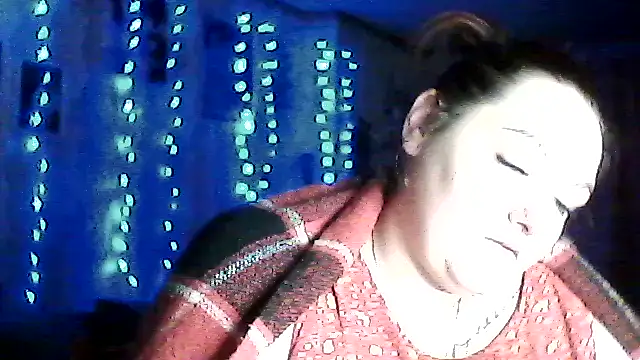 Snapshot of AngelQSky chatting on 01-17-26, 02:33 AngelQSky online show from 01-17-26, 02:33