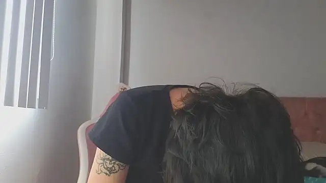 Crystal Star  online show from 10-19-25, 02:40