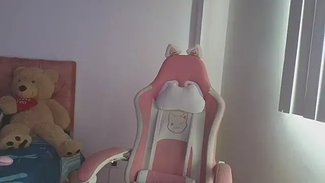 Crystal Star  online show from 10-27-25, 01:26