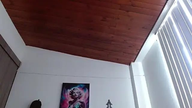 Crystal Star  online show from 04-01-26, 02:03