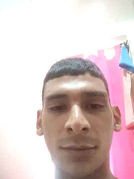 Snapshot of alex_colombiano chatting on 09-24-25, 08:56 alex colombiano online show from 09-24-25, 08:56