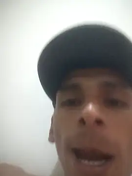 Snapshot of alex_colombiano chatting on 10-05-25, 09:56 alex colombiano online show from 10-05-25, 09:56