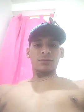 Snapshot of alex_colombiano chatting on 10-06-25, 02:14 alex colombiano online show from 10-06-25, 02:14