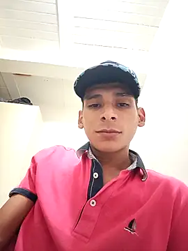 Snapshot of alex_colombiano chatting on 10-15-25, 07:47 alex colombiano online show from 10-15-25, 07:47