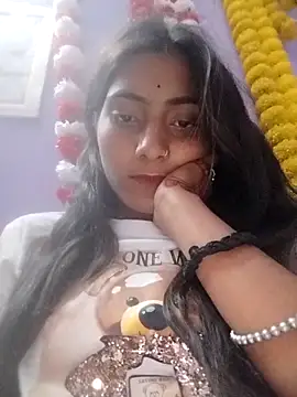 Snapshot of Mohni_singh chatting on 02-06-26, 04:10 Mohni singh online show from 02-06-26, 04:10