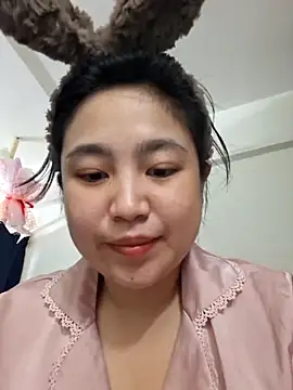 Minn-cute online show from 04-20-26, 07:44