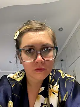 Crystal00Girl online show from 11-02-25, 12:29