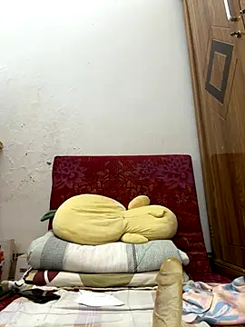 Snapshot of July-Asian chatting on 11-05-25, 11:49 July-Asian online show from 11-05-25, 11:49