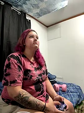 Snapshot of mamasjazzy chatting on 10-13-25, 12:10 mamasjazzy online show from 10-13-25, 12:10