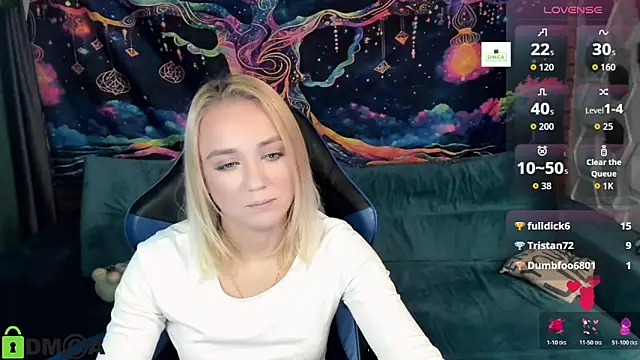 CrystalGirl99 online show from 10-27-25, 08:51