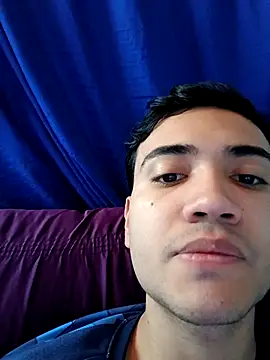 Snapshot of novinho_safado__ chatting on 11-19-25, 01:44 novinho safado online show from 11-19-25, 01:44