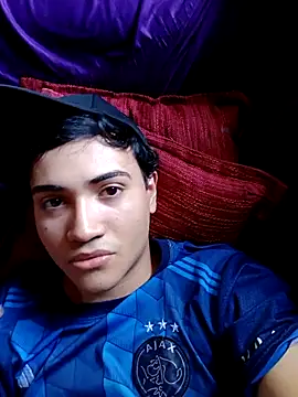 Snapshot of novinho_safado__ chatting on 01-31-26, 08:07 novinho safado online show from 01-31-26, 08:07