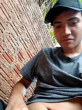 Snapshot of novinho_safado__ chatting on 03-26-26, 04:45 novinho safado online show from 03-26-26, 04:45