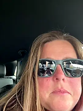 hornykitty1210 online show from 10-24-25, 07:10