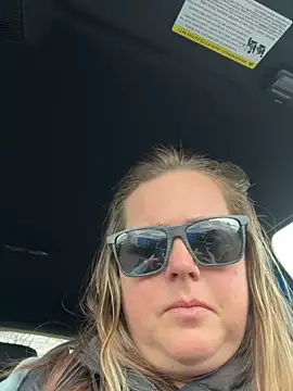 hornykitty1210 online show from 03-05-26, 07:54