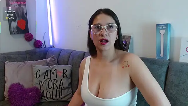 Alana steel 1 online show from 04-10-26, 07:29