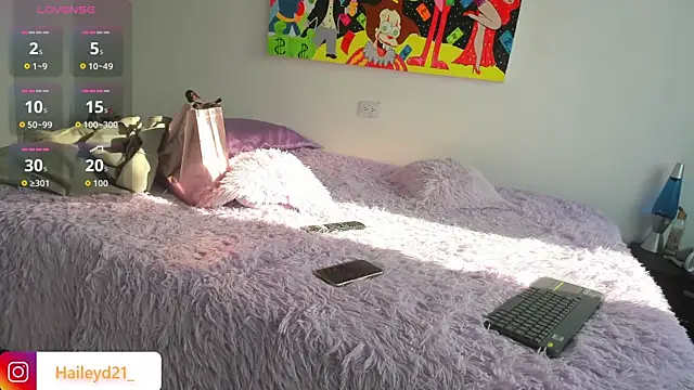 Snapshot of HaileyDuke chatting on 11-08-25, 12:38 HaileyDuke online show from 11-08-25, 12:38