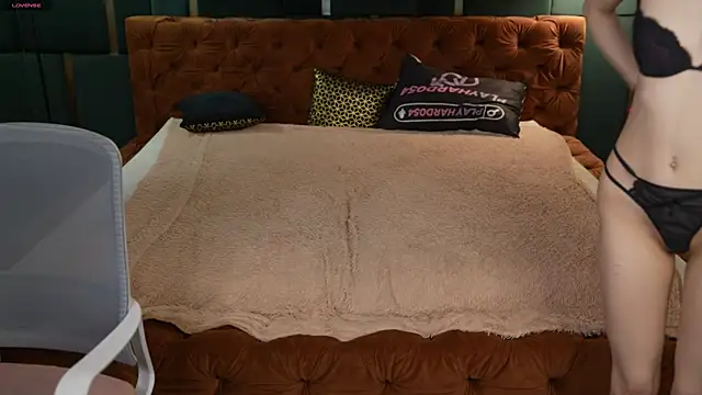 Naomi 054 online show from 11-10-25, 04:06