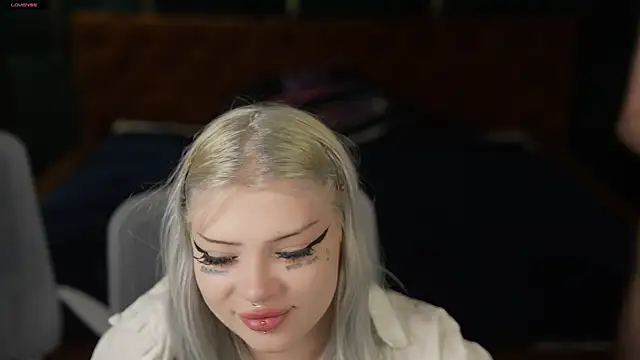 Naomi 054 online show from 11-21-25, 03:33