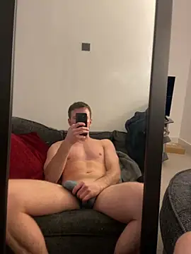 Snapshot of AndyArno2533 chatting on 12-15-25, 05:28 AndyArno2533 online show from 12-15-25, 05:28