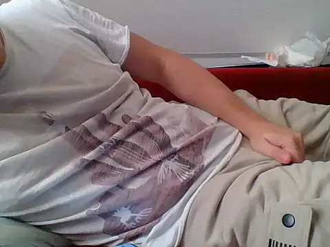 Snapshot of Liznat01 chatting on 09-09-25, 04:39 Liznat01 online show from 09-09-25, 04:39