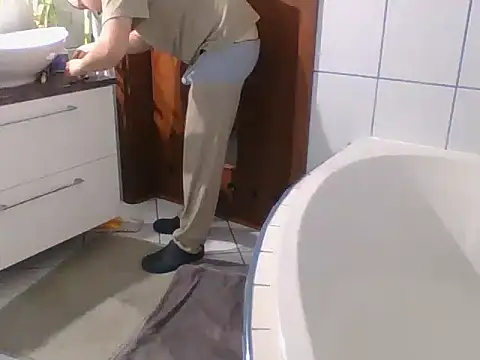 Snapshot of Liznat01 chatting on 11-28-25, 09:56 Liznat01 online show from 11-28-25, 09:56