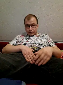 Snapshot of Liznat01 chatting on 03-15-26, 04:35 Liznat01 online show from 03-15-26, 04:35