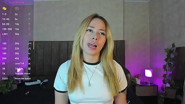 LanaMills  online show from 12-01-25, 03:55