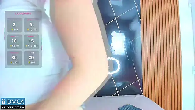 stepha   online show from 10-01-25, 11:16