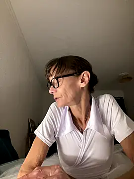 Snapshot of Chris06d22@xh chatting on 10-04-25, 07:12 Chris06d22xh online show from 10-04-25, 07:12