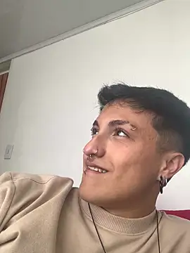 Snapshot of Milan_Bach chatting on 03-21-26, 08:45 Milan Bach online show from 03-21-26, 08:45