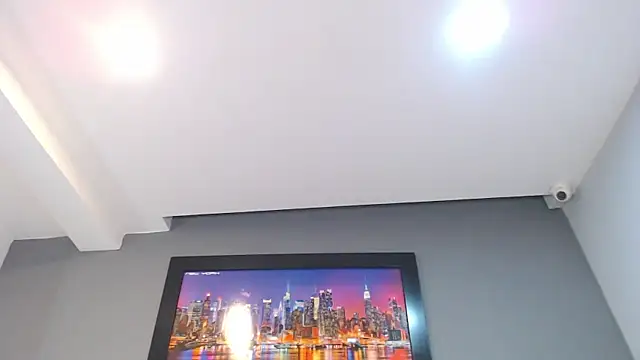 Snapshot of CharlotteCottin chatting on 05-07-26, 11:15 CharlotteCottin online show from 05-07-26, 11:15