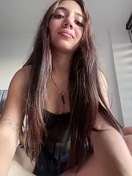 Snapshot of LisaGoddes chatting on 05-30-26, 10:40 LisaGoddes online show from 05-30-26, 10:40