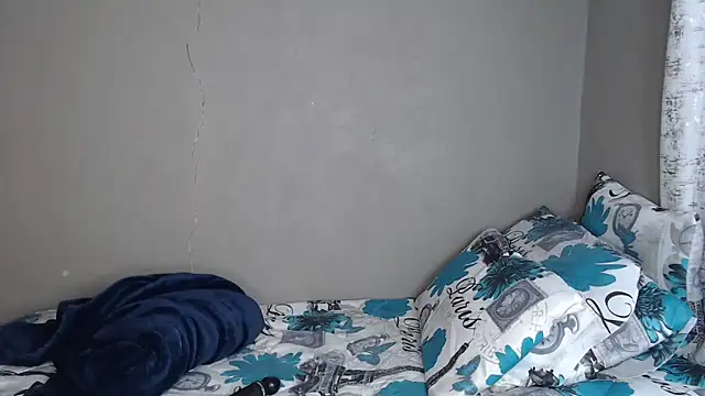 Lunalee online show from 12-19-25, 09:05