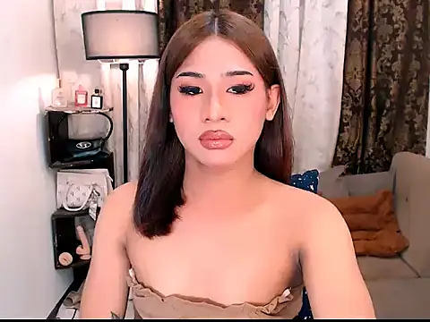 Snapshot of asianlatina69 chatting on 10-14-25, 10:10 asianlatina69 online show from 10-14-25, 10:10