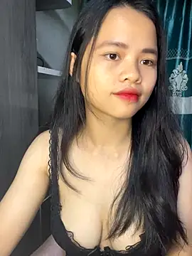 Snapshot of Hana-44 chatting on 01-07-26, 02:03 Hana-44 online show from 01-07-26, 02:03