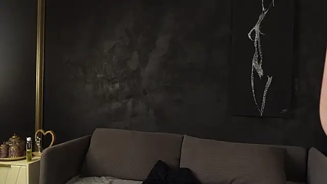 PeachyPixiee online show from 03-30-26, 05:41