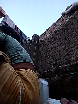 Snapshot of Hot_Kajal5 chatting on 10-17-25, 12:19 Hot Kajal5 online show from 10-17-25, 12:19