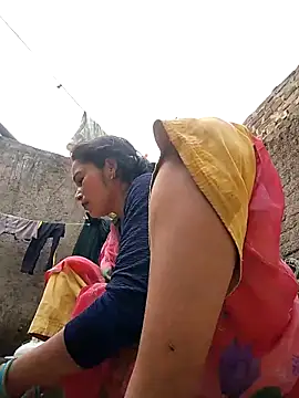 Snapshot of Hot_Kajal5 chatting on 10-23-25, 02:33 Hot Kajal5 online show from 10-23-25, 02:33