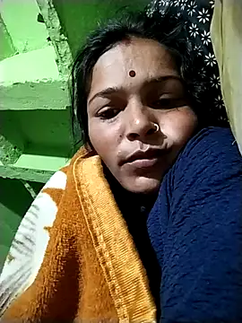 Snapshot of Hot_Kajal5 chatting on 10-28-25, 12:58 Hot Kajal5 online show from 10-28-25, 12:58