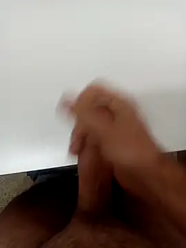 Snapshot of piciupiciu94 chatting on 09-17-25, 05:42 piciupiciu94 online show from 09-17-25, 05:42