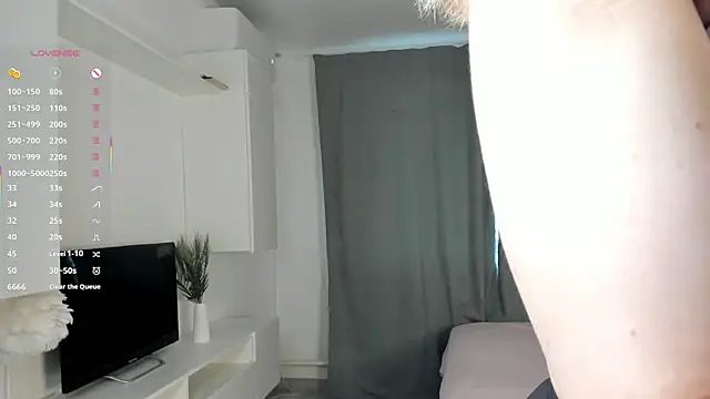 MarenRawicki online show from 11-04-25, 09:41