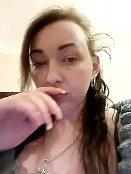 DanaNeon online show from 04-07-26, 05:46