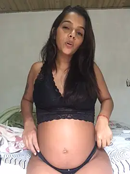 PatyPatriciaa online show from 04-12-26, 02:44