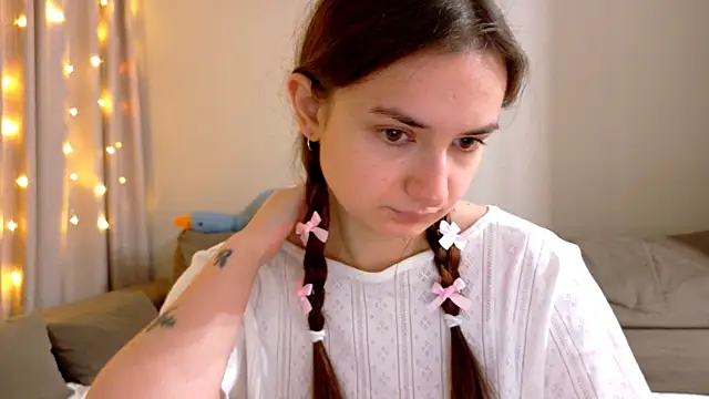 Lelia Vibe online show from 11-11-25, 03:17