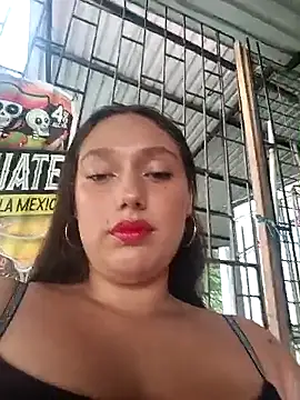 Snapshot of Naughty_Samantha chatting on 02-07-26, 04:33 Naughty Samantha online show from 02-07-26, 04:33