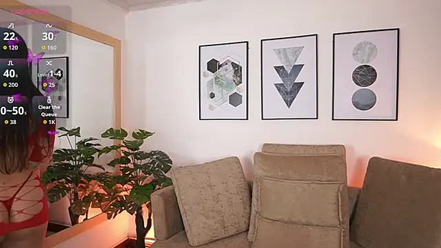 MilaCrave online show from 09-17-25, 11:45