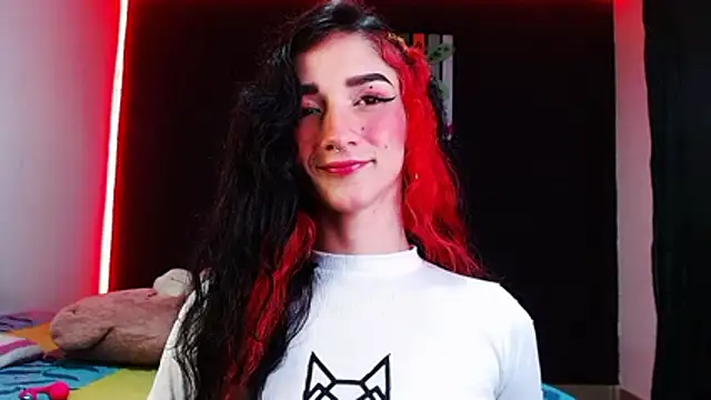 ingrid zese  online show from 12-15-25, 08:24